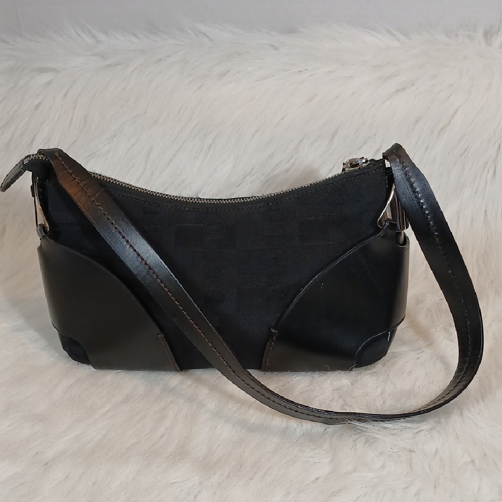 Bally Black Women Shoulder Bag